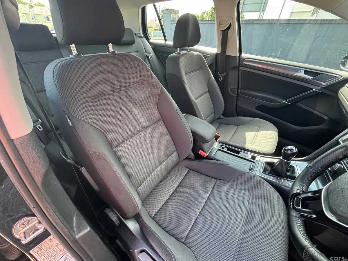 Volkswagen Golf Hatchback, Petrol, 2018, Black