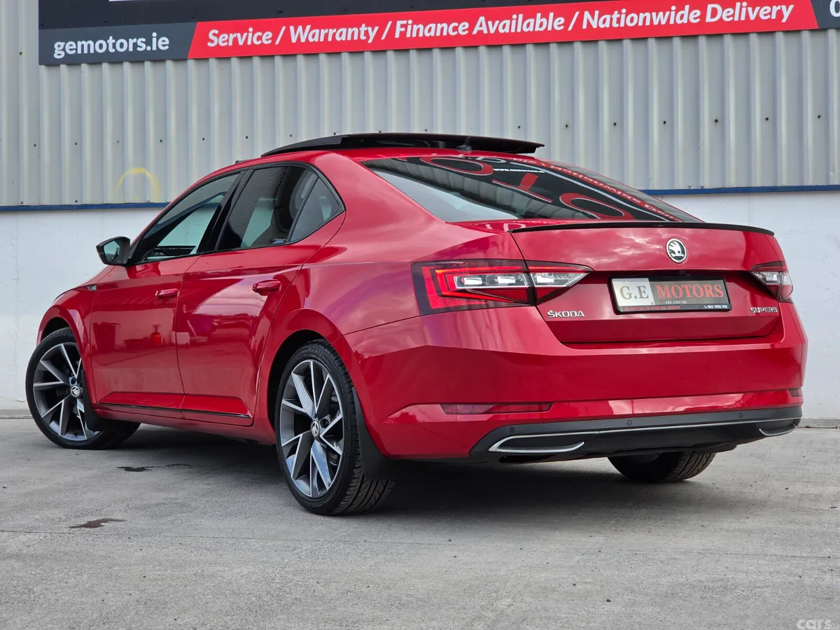 Skoda Superb Saloon, Diesel, 2019, Red