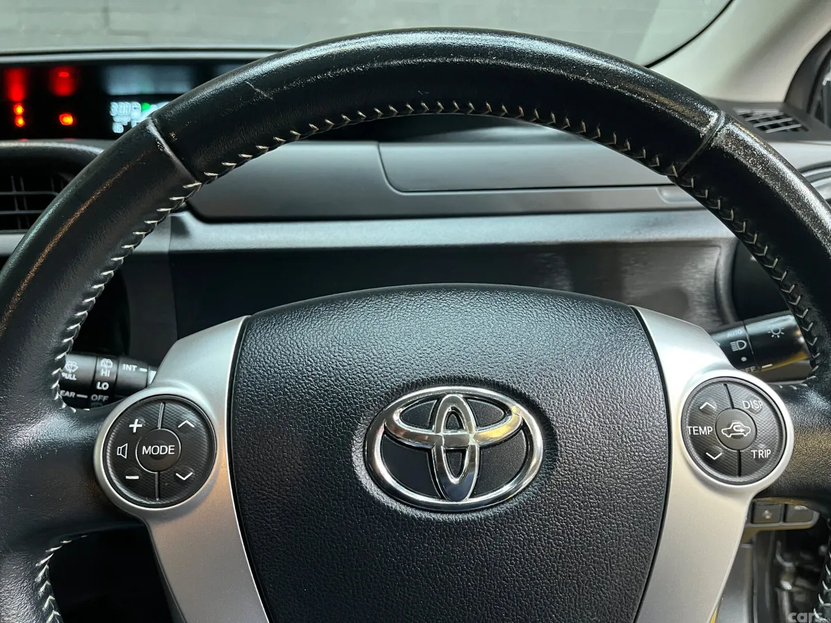 Toyota Aqua Hatchback, Petrol Hybrid, 2016, Black