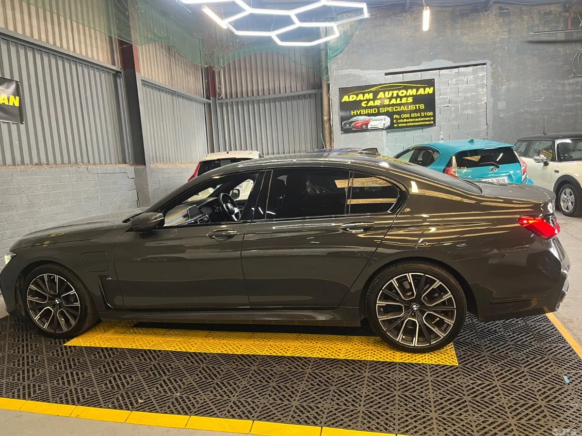 BMW 7-Series Saloon, Petrol Plug-in Hybrid, 2021, Grey