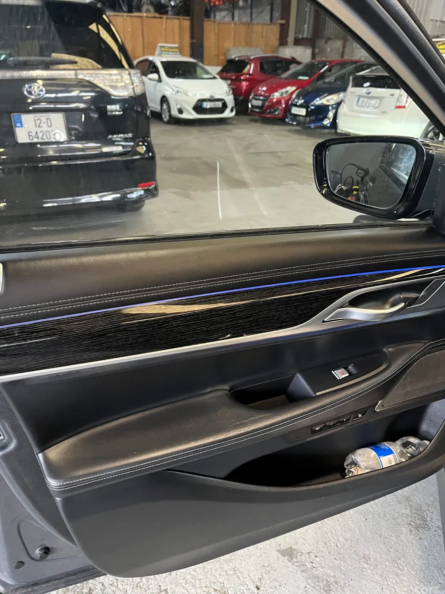 BMW 7-Series Saloon, Petrol Plug-in Hybrid, 2021, Grey