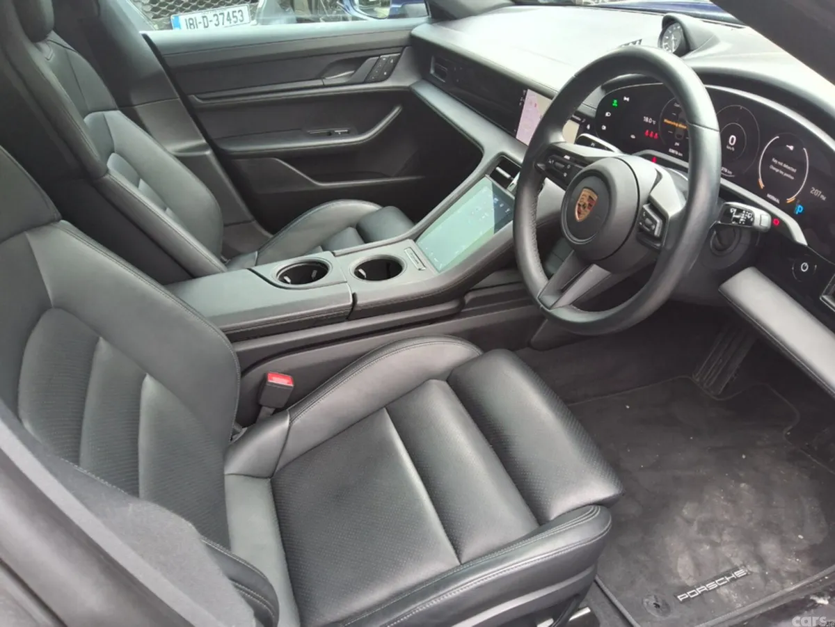 Porsche Taycan Hatchback, Electric, 2024, Blue