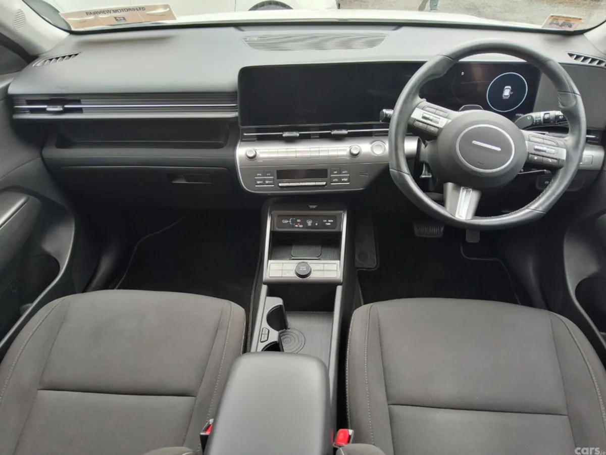Hyundai KONA SUV, Petrol Hybrid, 2024, White