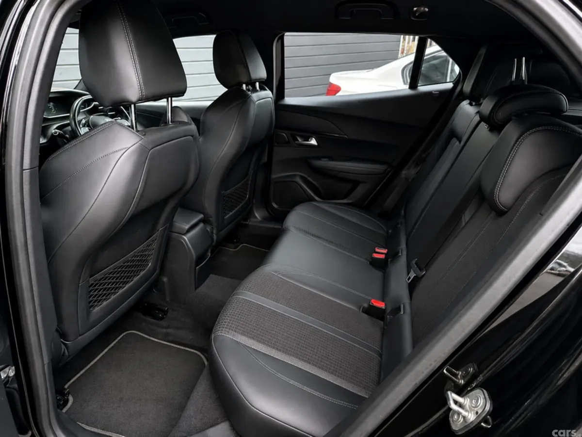 Peugeot 2008 Hatchback, Electric, 2020, Black