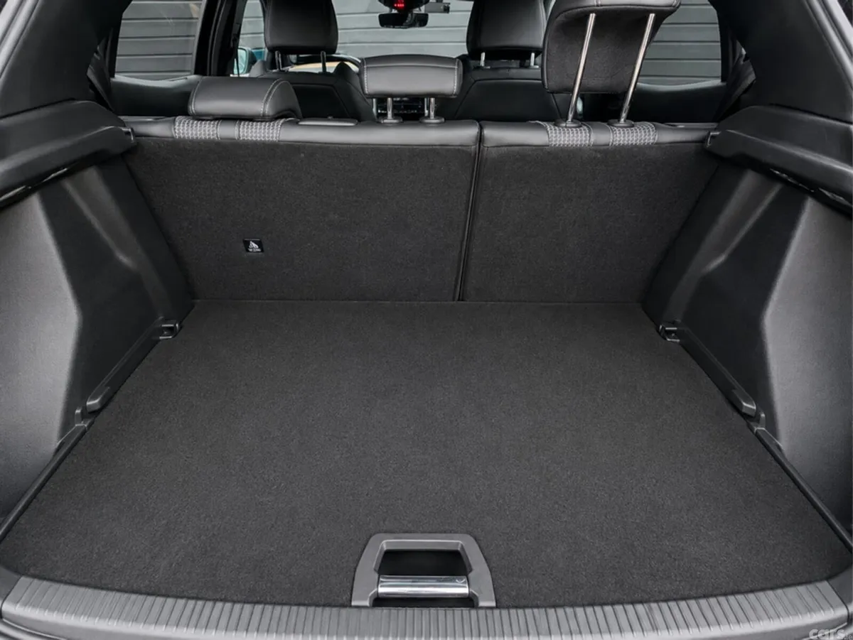 Peugeot 2008 Hatchback, Electric, 2020, Black