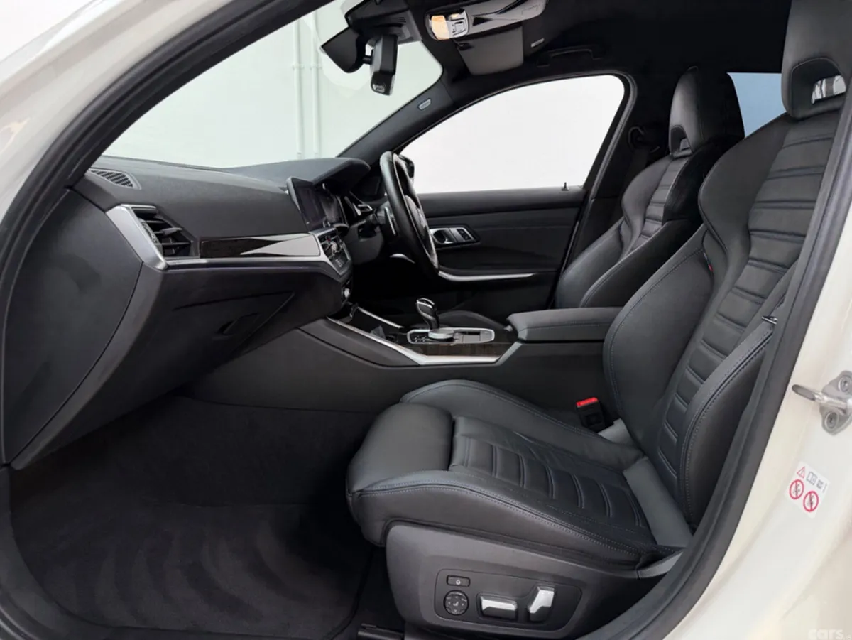 BMW 3-Series Estate, Diesel, 2021, White