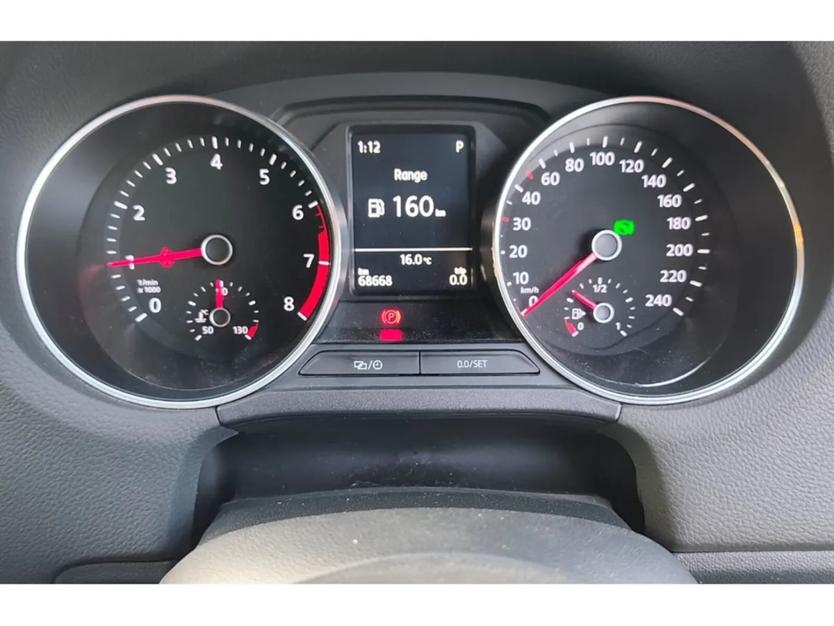 Volkswagen Polo Hatchback, Petrol, 2015, Blue