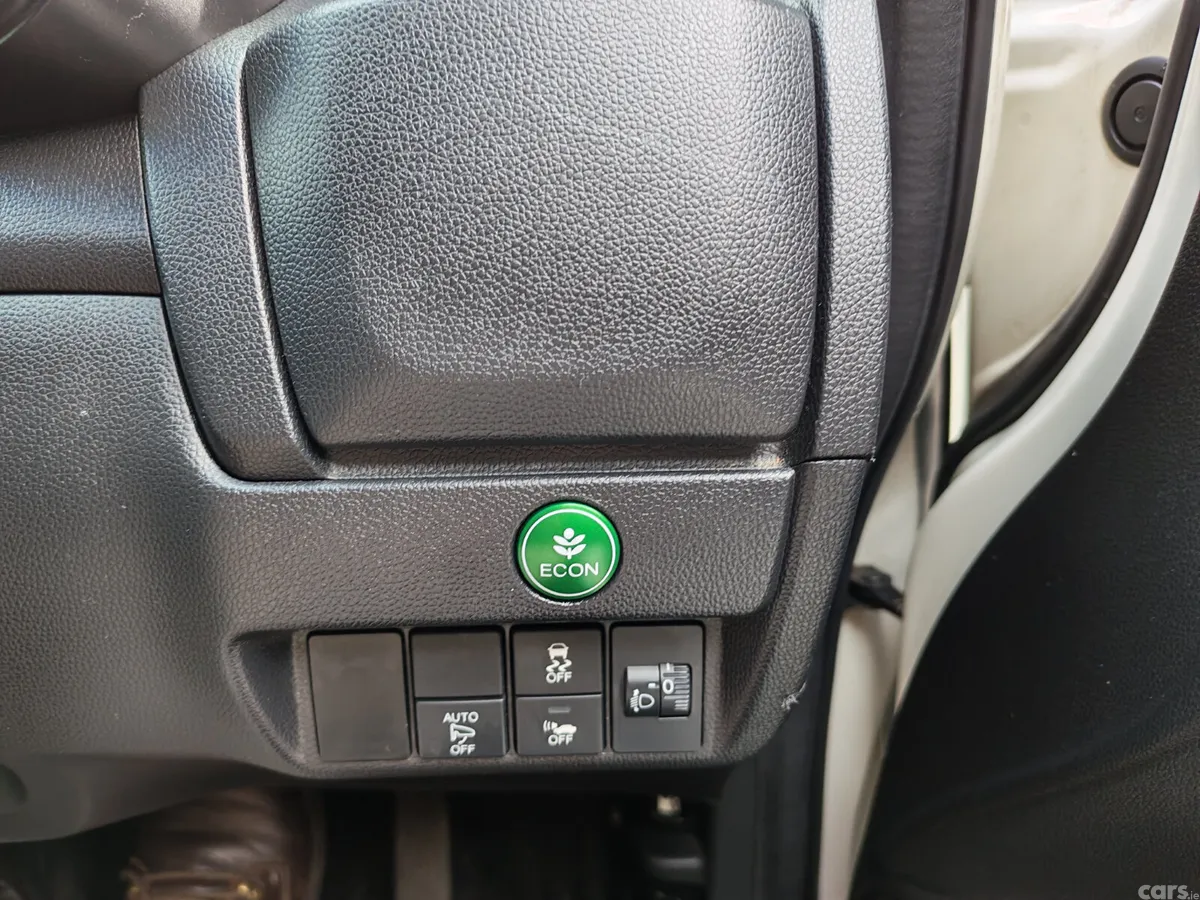 Honda Fit Hatchback, Petrol Hybrid, 2017, White