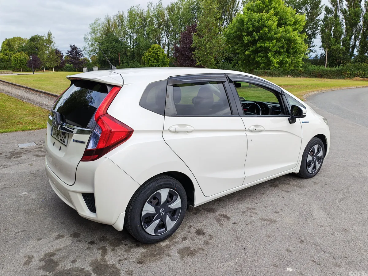 Honda Fit Hatchback, Petrol Hybrid, 2017, White