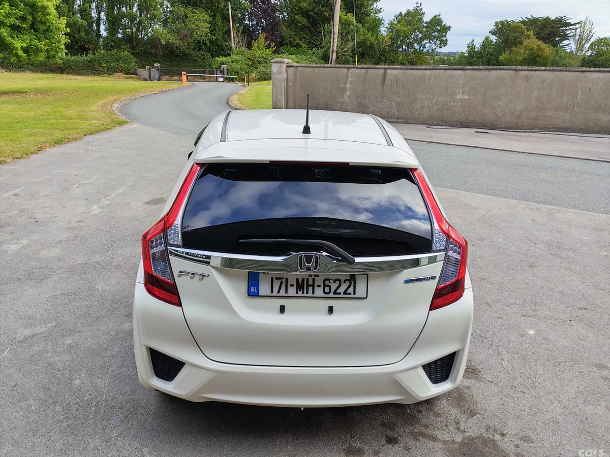 Honda Fit Hatchback, Petrol Hybrid, 2017, White