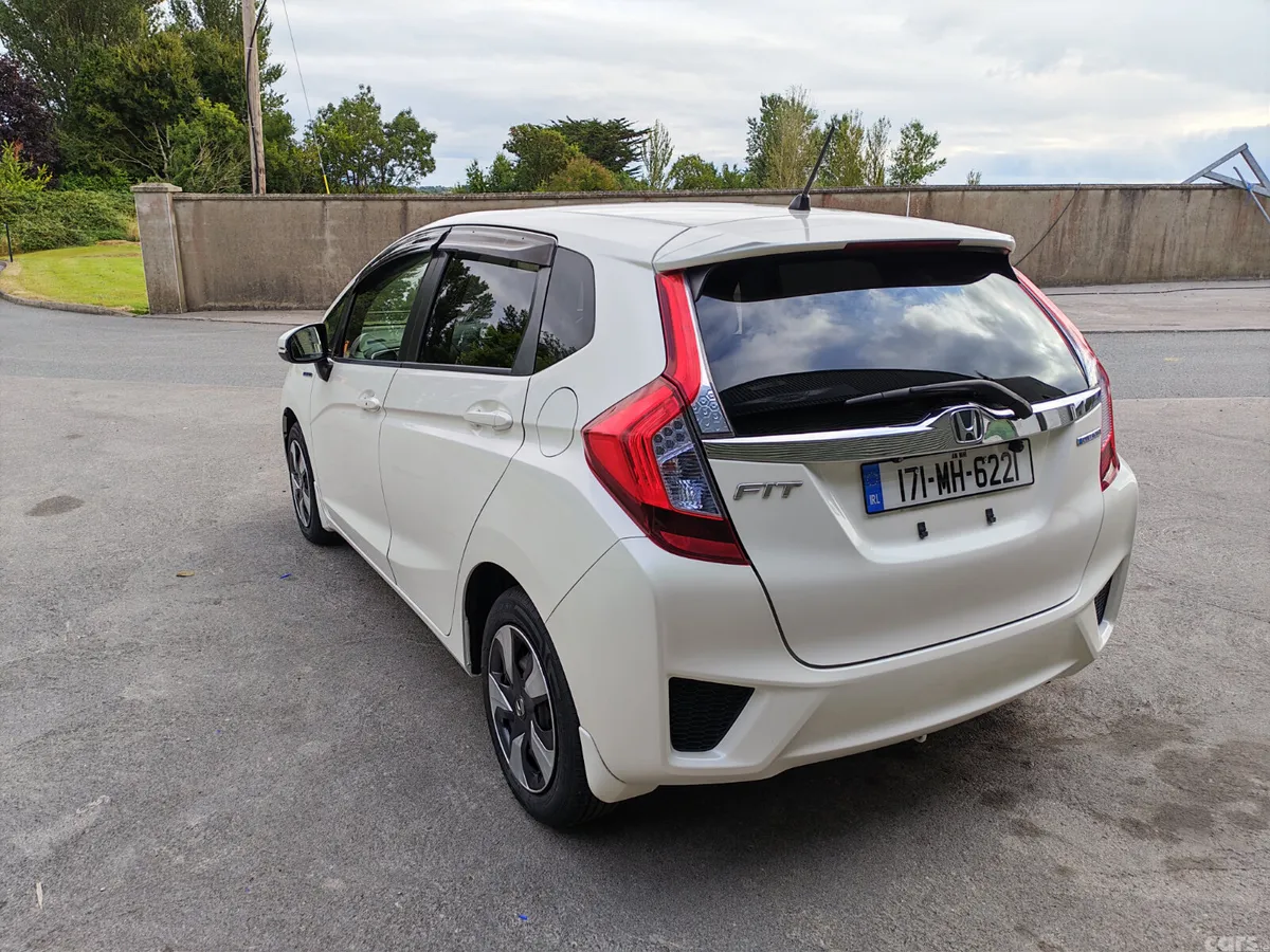Honda Fit Hatchback, Petrol Hybrid, 2017, White