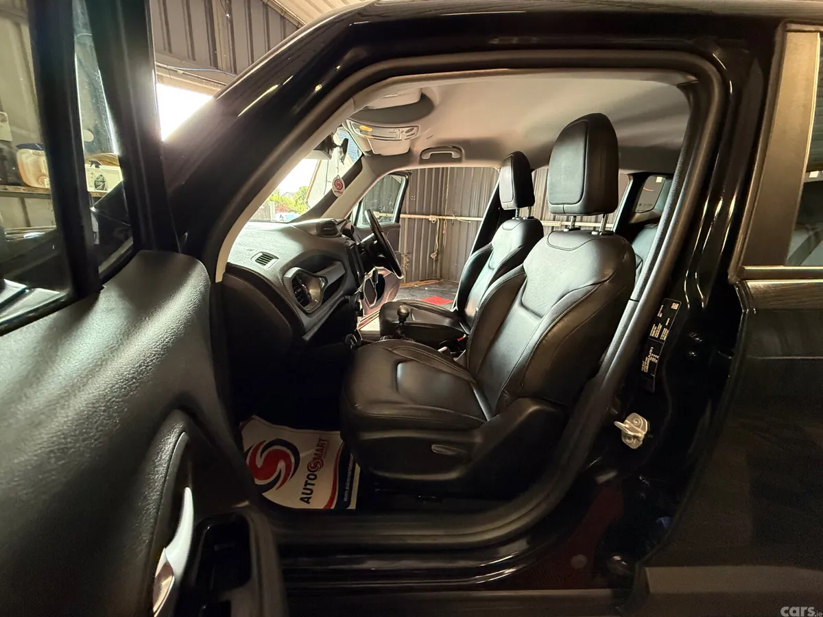 Jeep Renegade SUV, Petrol, 2021, Black