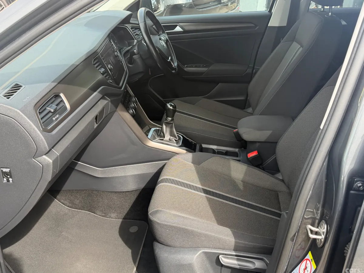 Volkswagen T-Roc SUV, Diesel, 2019, Grey