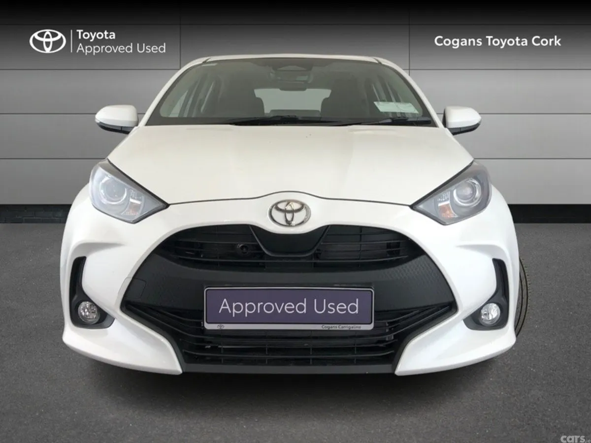 Toyota Yaris Hatchback, Petrol Hybrid, 2026, White