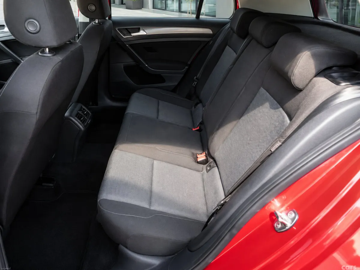 Volkswagen Golf Hatchback, Petrol, 2014, Red