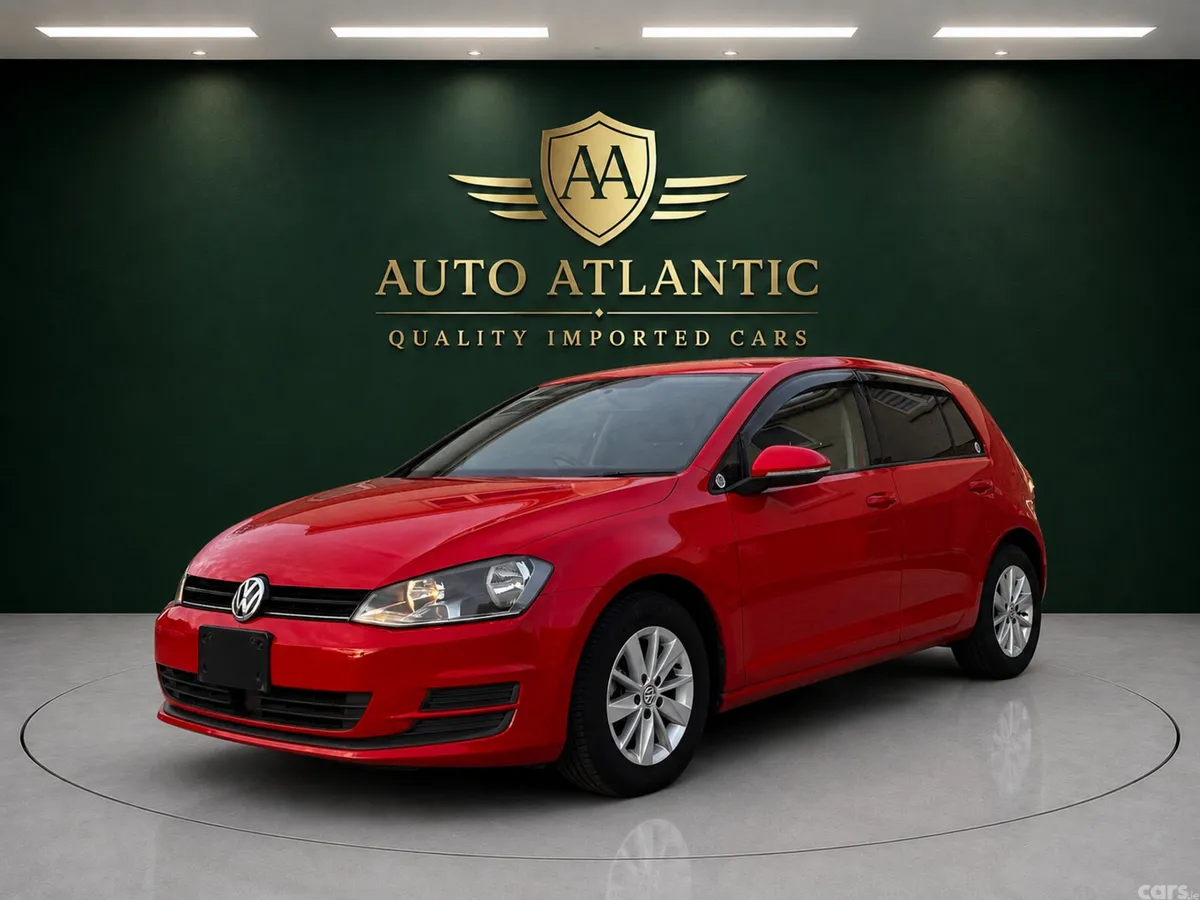 Volkswagen Golf Hatchback, Petrol, 2014, Red