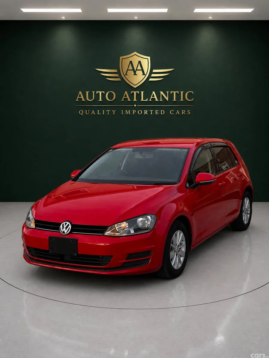 Volkswagen Golf Hatchback, Petrol, 2014, Red