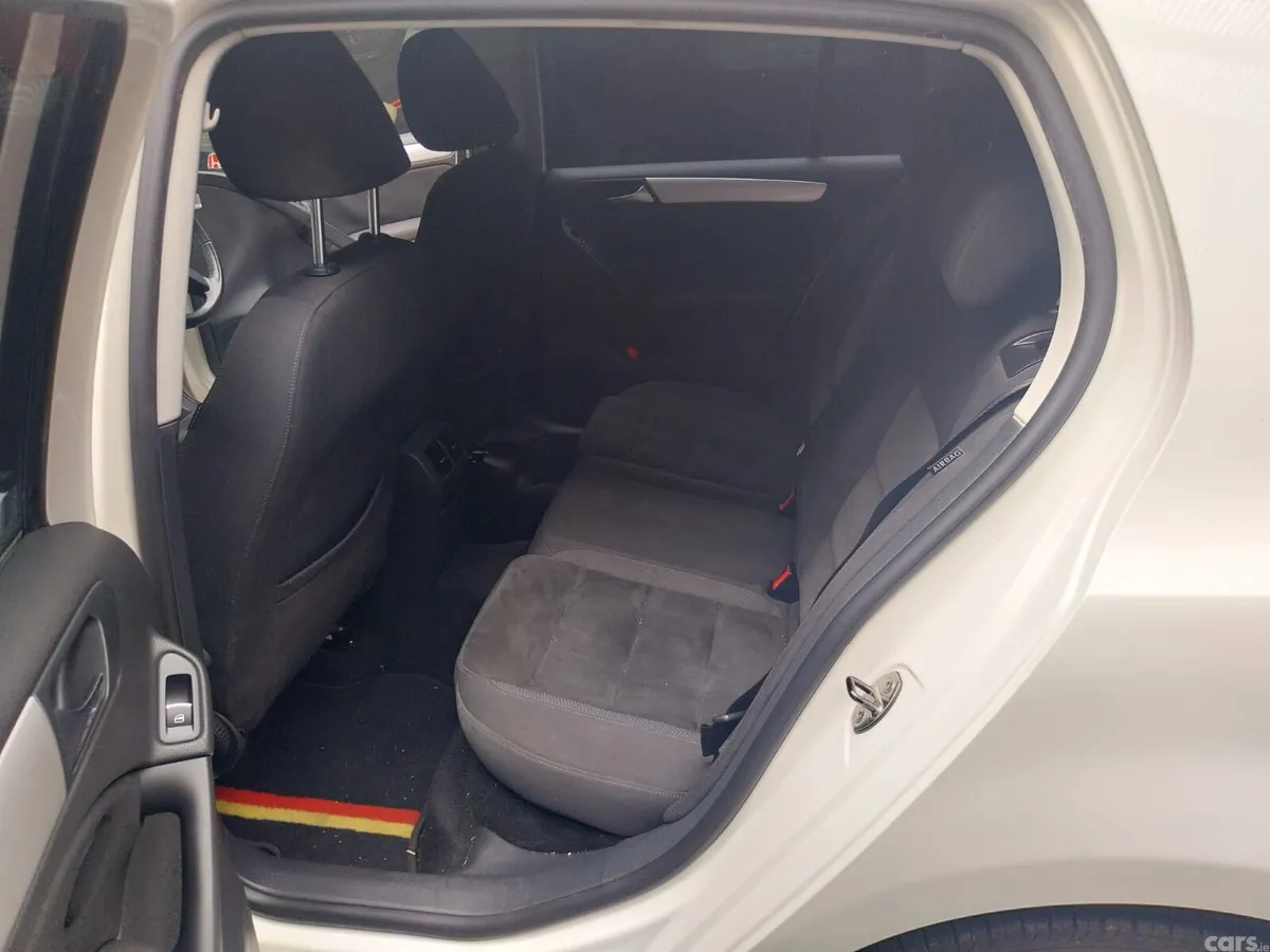 Volkswagen Golf Hatchback, Petrol, 2012, White