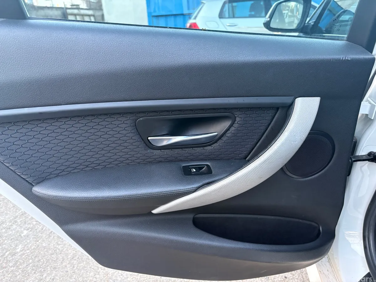 BMW 3-Series Estate, Diesel, 2015, White