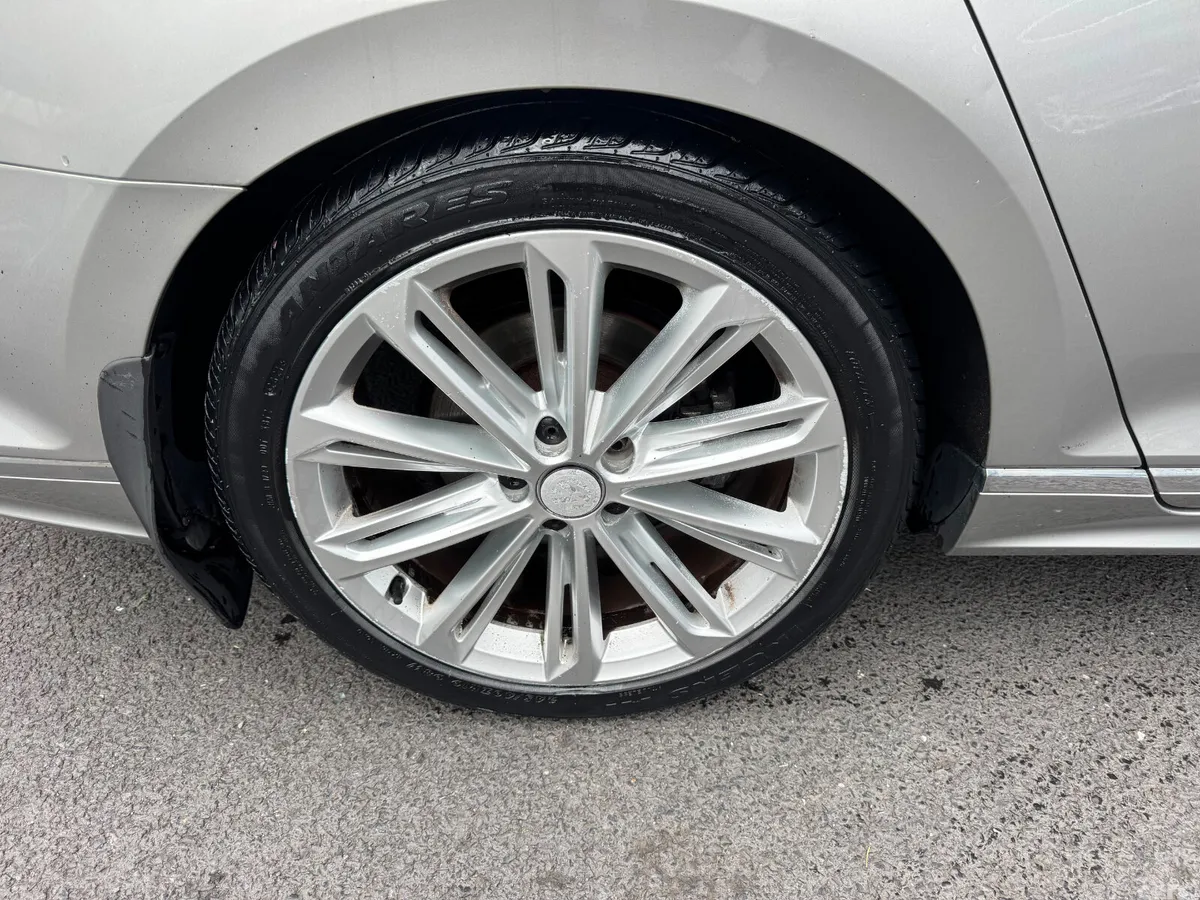 Volkswagen Passat Saloon, Diesel, 2017, Silver
