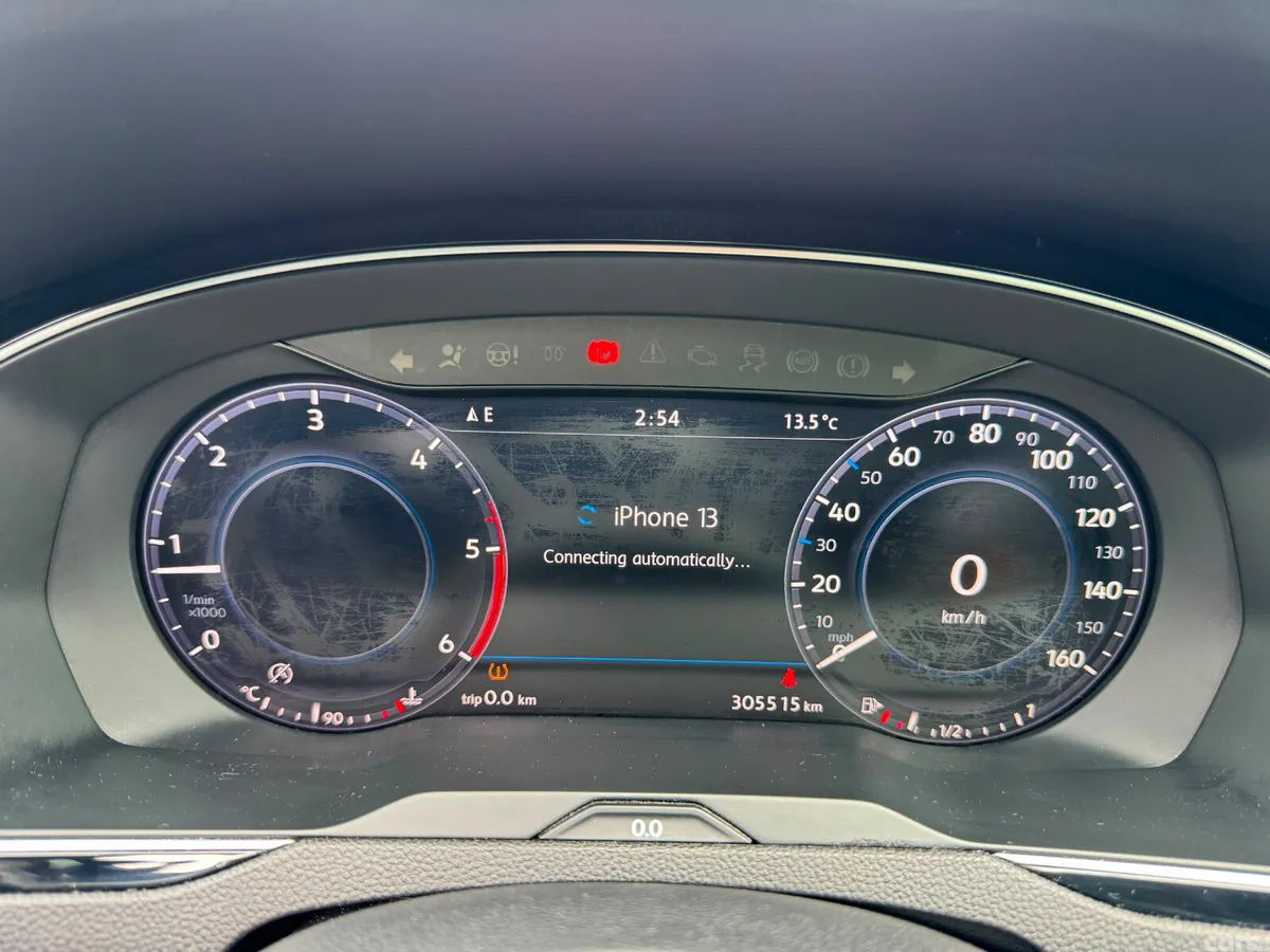 Volkswagen Passat Saloon, Diesel, 2017, Silver