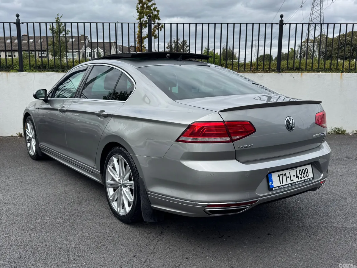 Volkswagen Passat Saloon, Diesel, 2017, Silver