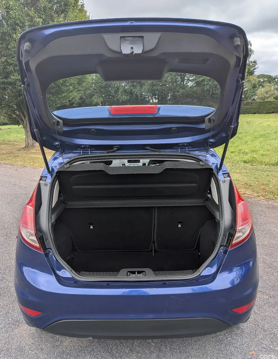 Ford Fiesta Hatchback, Petrol, 2017, Blue