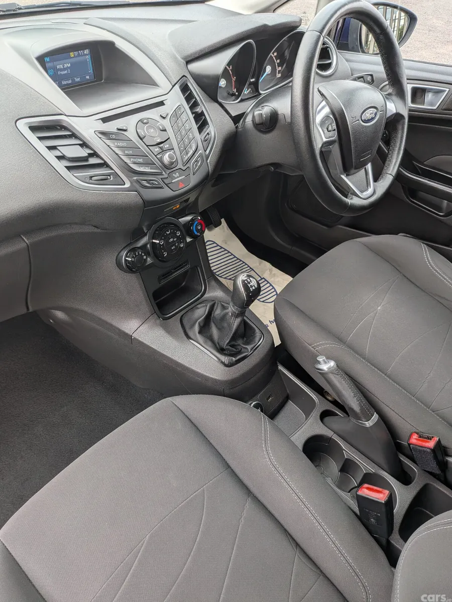Ford Fiesta Hatchback, Petrol, 2017, Blue