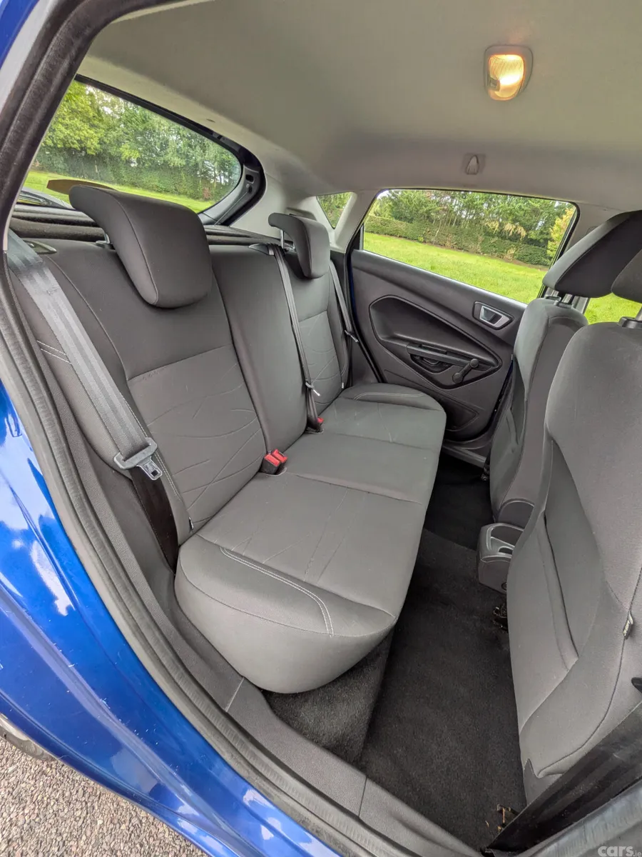 Ford Fiesta Hatchback, Petrol, 2017, Blue