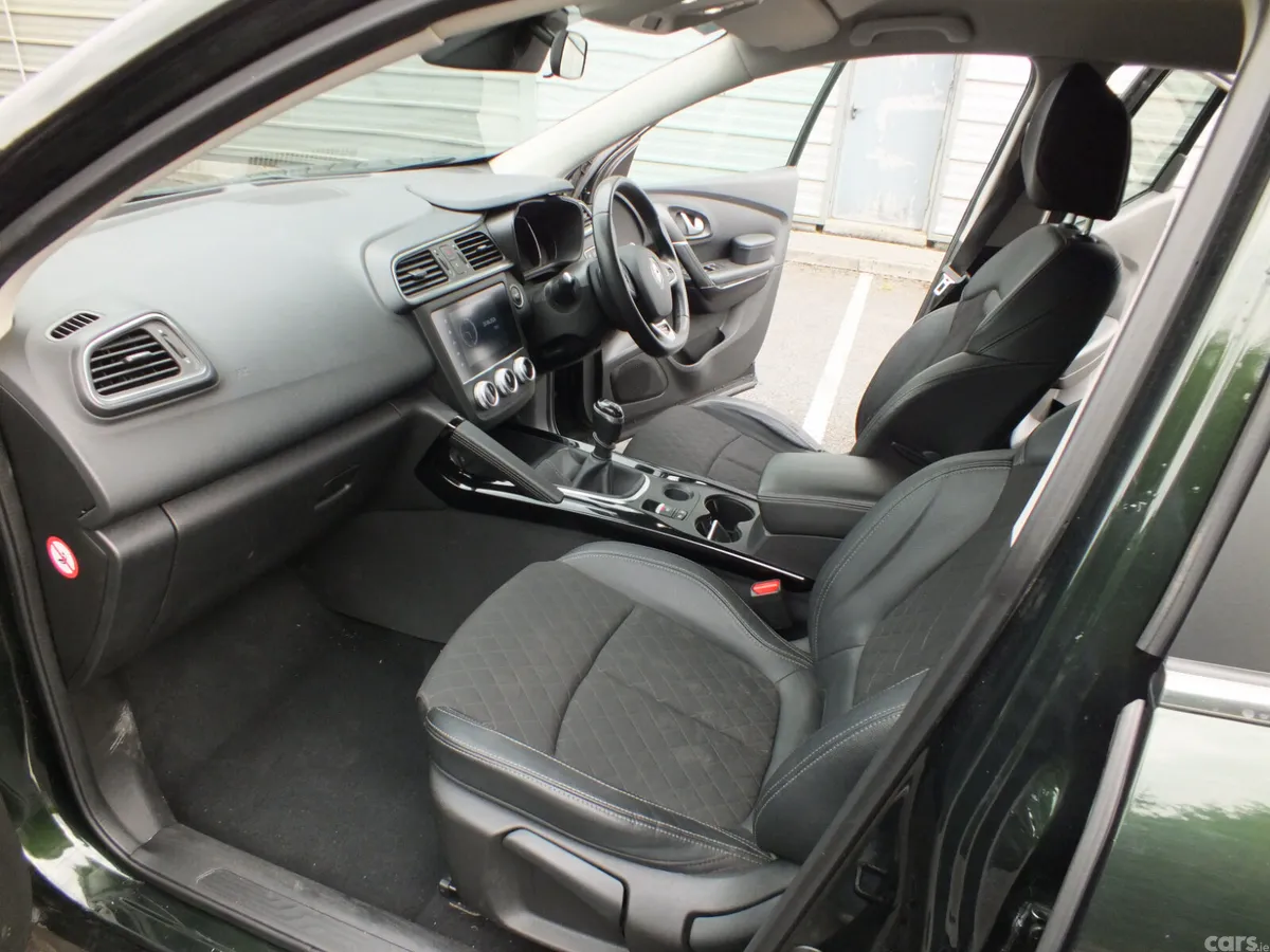 Renault Kadjar SUV, Diesel, 2019, Green