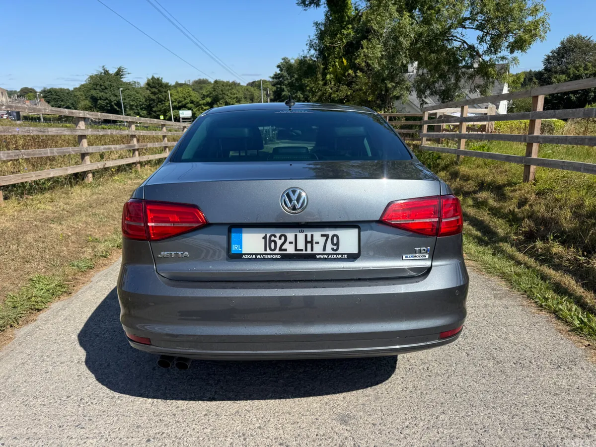 Volkswagen Jetta Saloon, Diesel, 2016, Grey