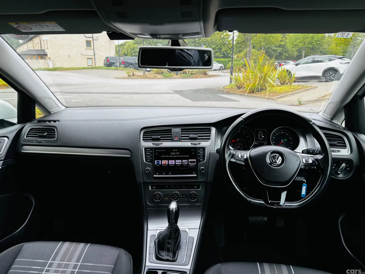 Volkswagen Golf Hatchback, Petrol, 2015, White