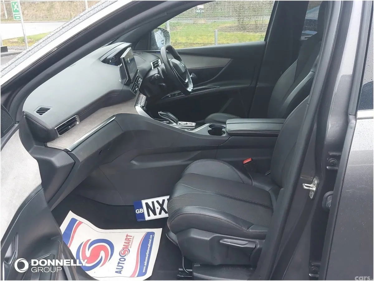 Peugeot 5008 Estate, Diesel, 2022, Grey