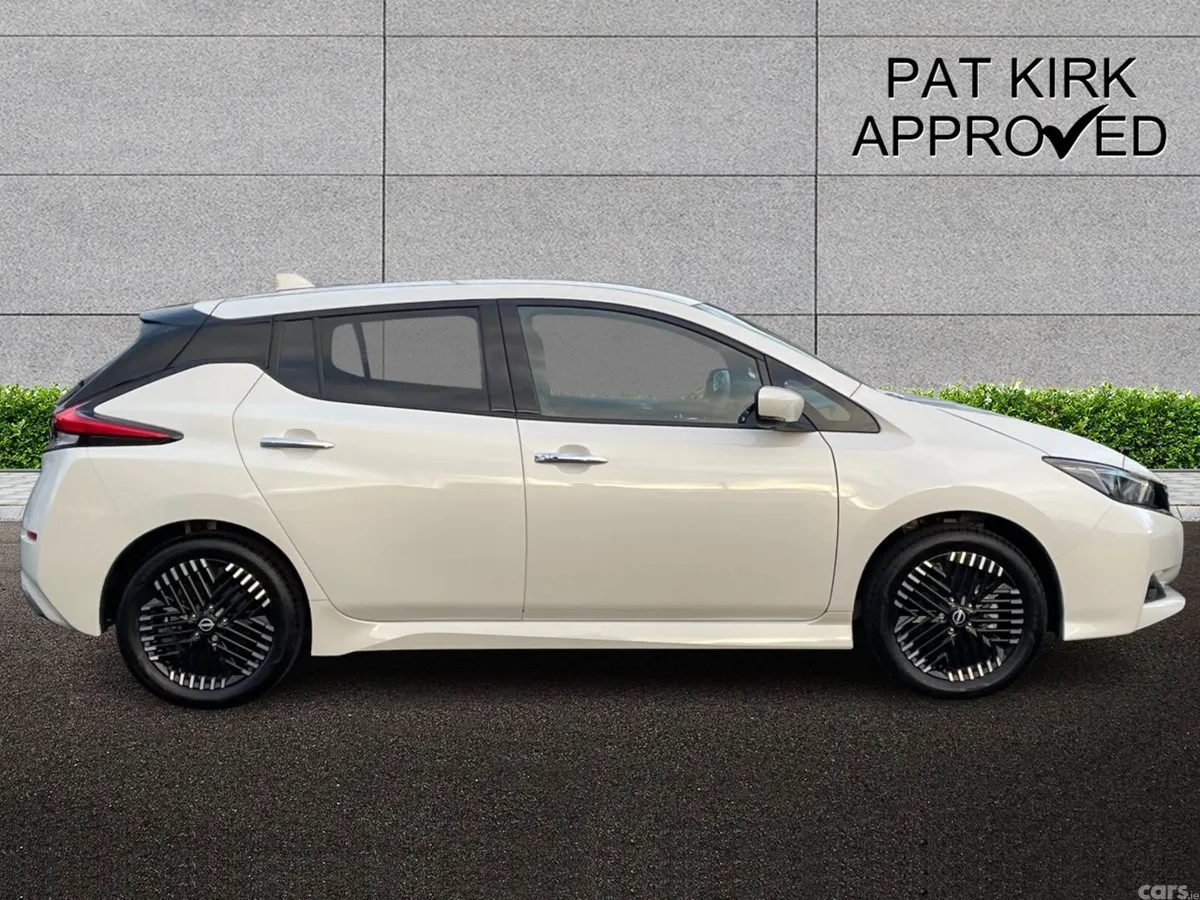 Nissan Leaf Hatchback, Electric, 2024, White