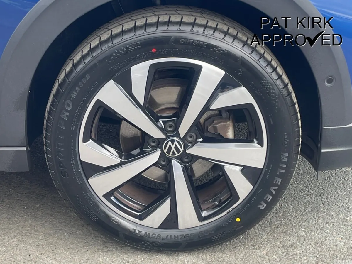 Volkswagen Taigo Hatchback, Petrol, 2023, Blue