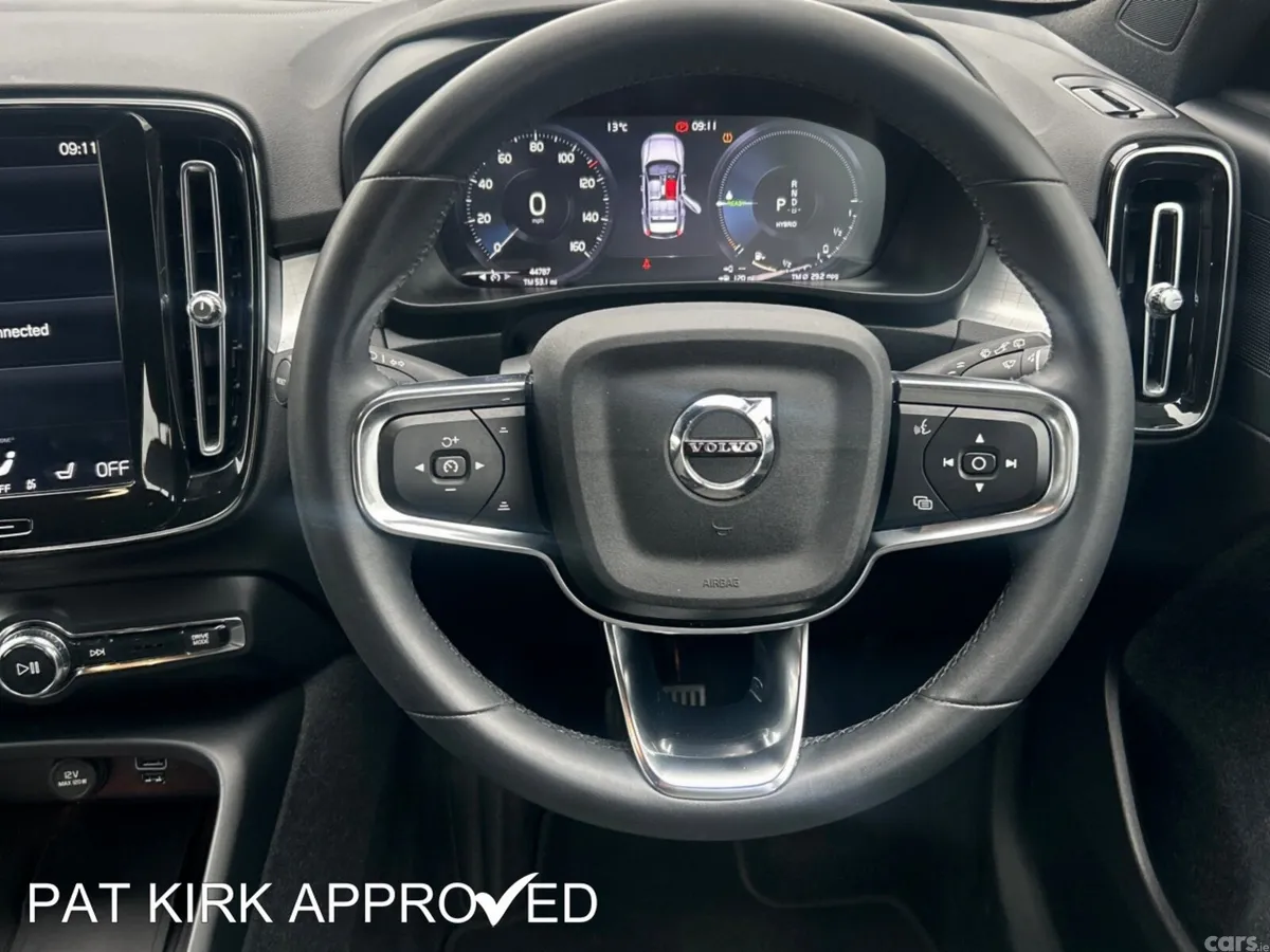 Volvo XC40 Estate, Petrol Hybrid, 2023, Black