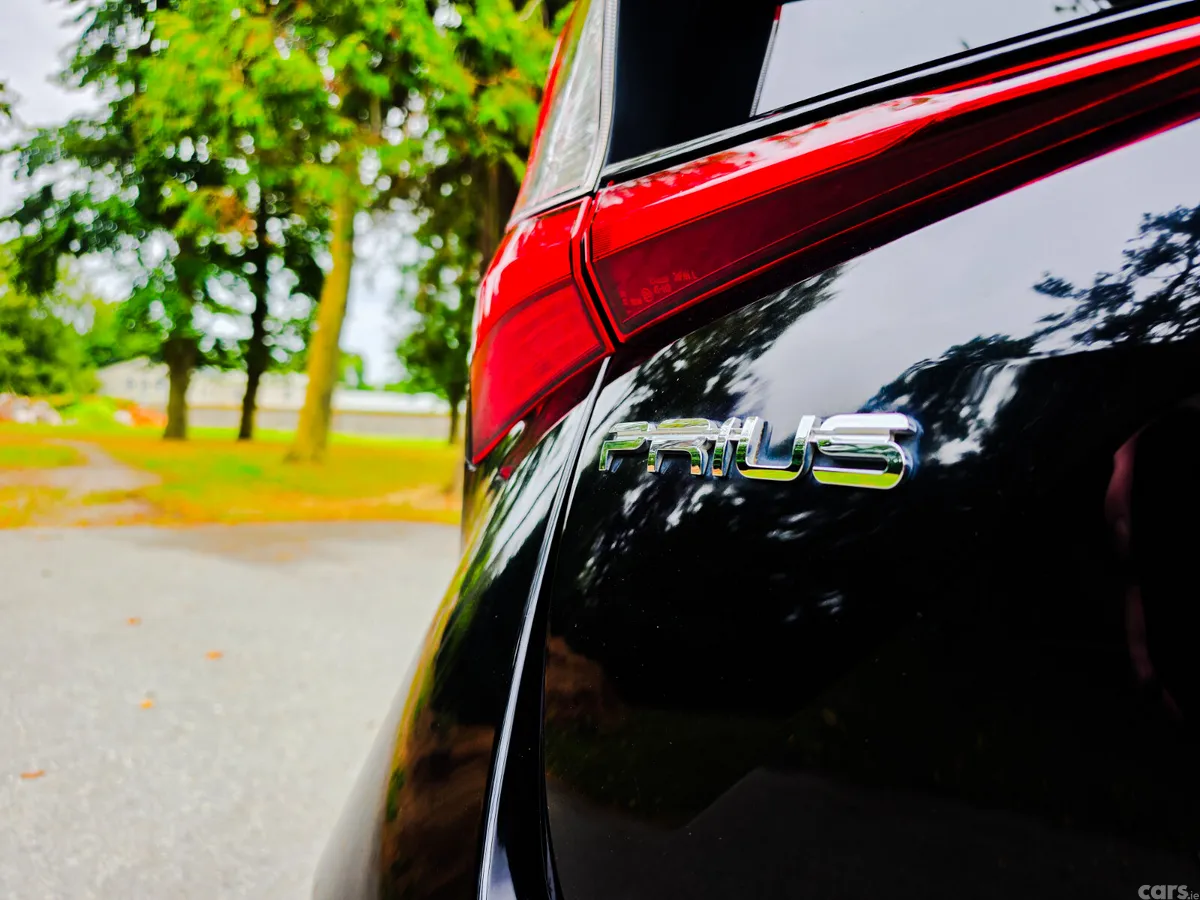 Toyota Prius Saloon, Petrol Hybrid, 2020, Black