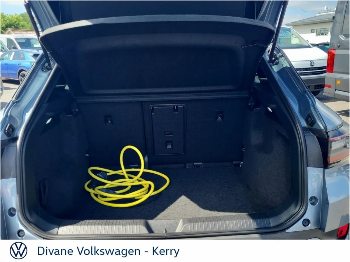 Volkswagen ID.4 SUV, Electric, 2022, Blue