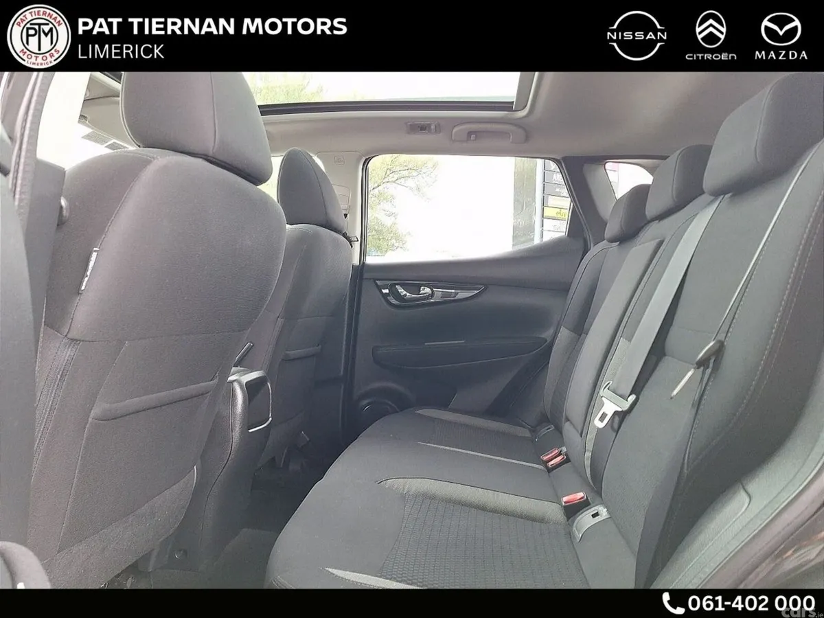 Nissan Qashqai MPV, Petrol, 2019, Black