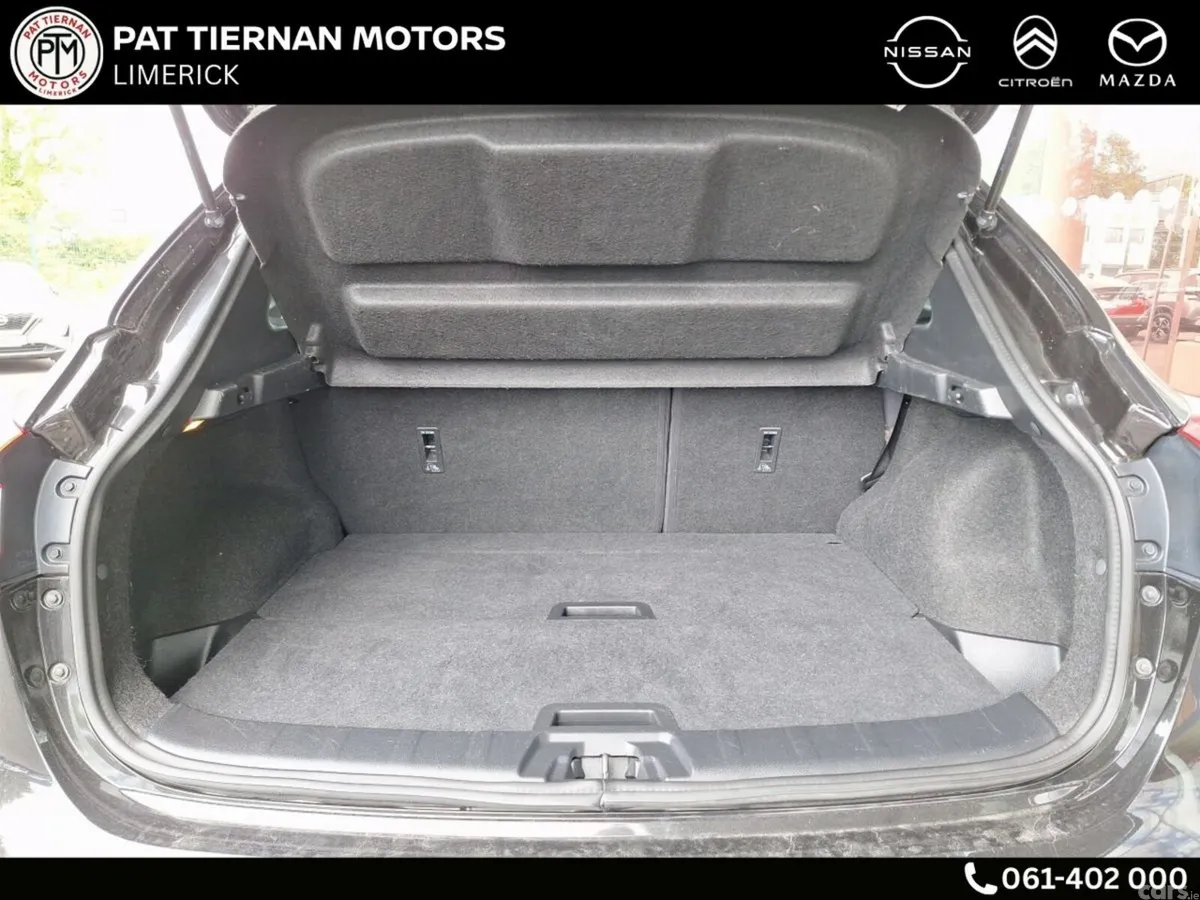 Nissan Qashqai MPV, Petrol, 2019, Black