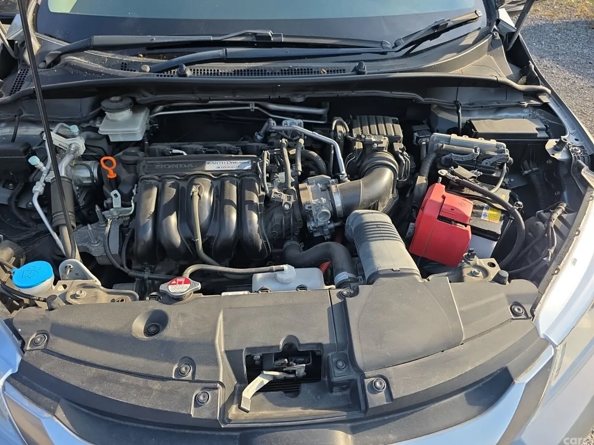 Honda Grace Saloon, Petrol Hybrid, 2016, Grey