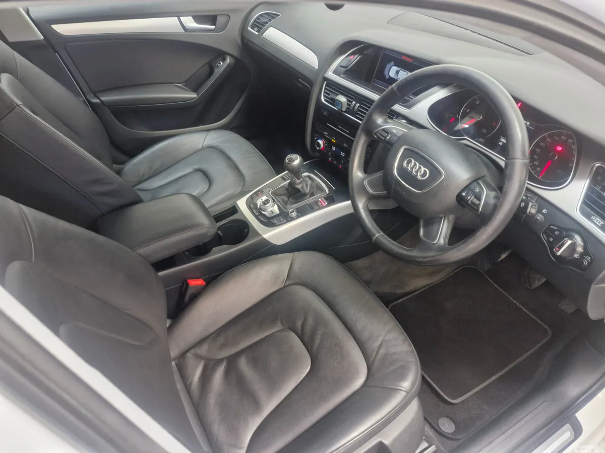 Audi A4 Saloon, Diesel, 2015, White