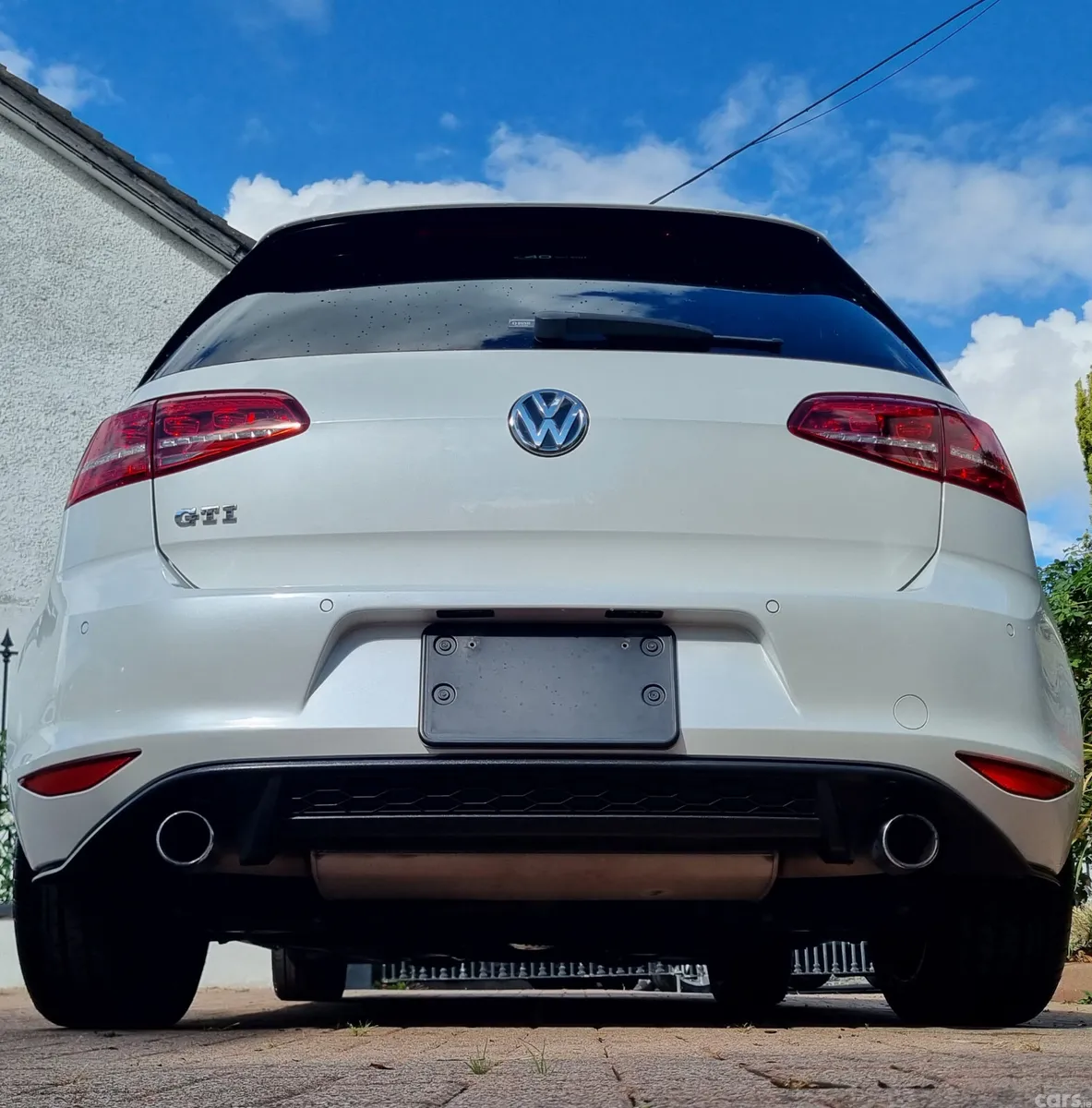 Volkswagen Golf Hatchback, Petrol, 2015, White