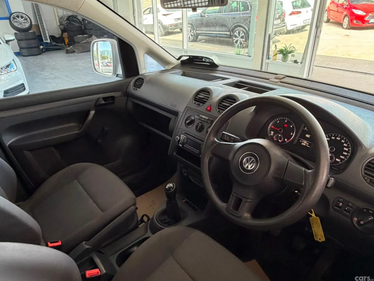 Volkswagen Caddy Van, Diesel, 2015, White