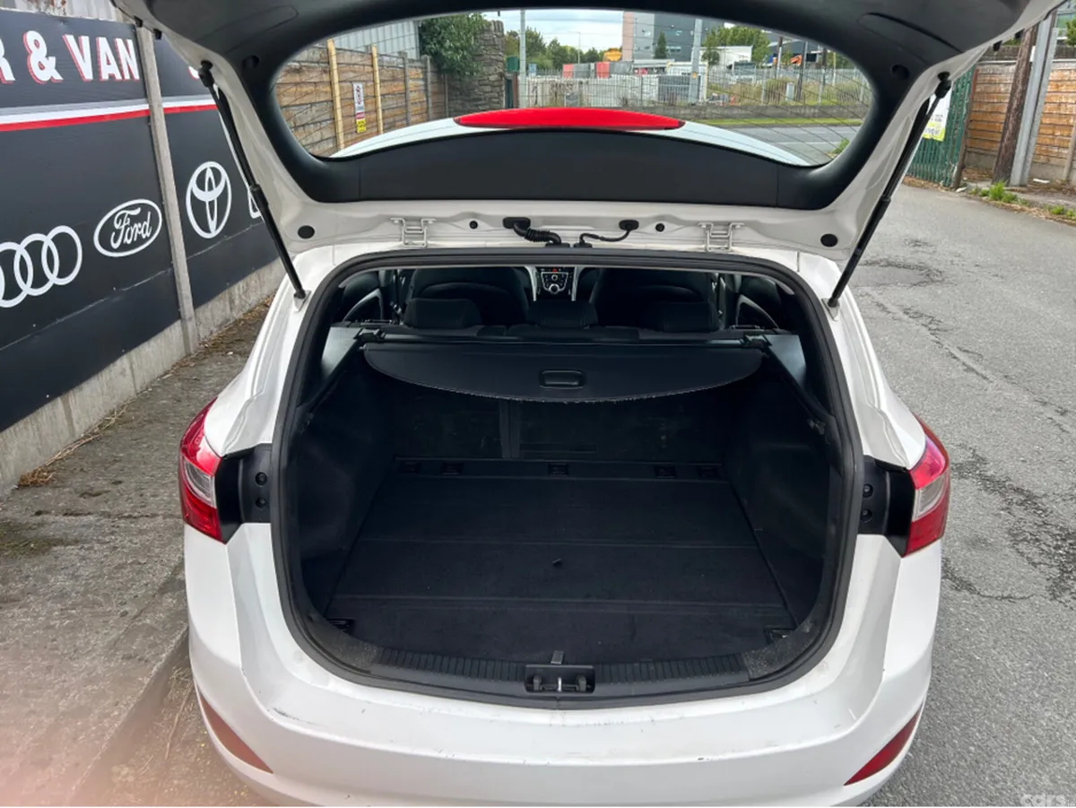 Hyundai i30 Estate, Diesel, 2014, White