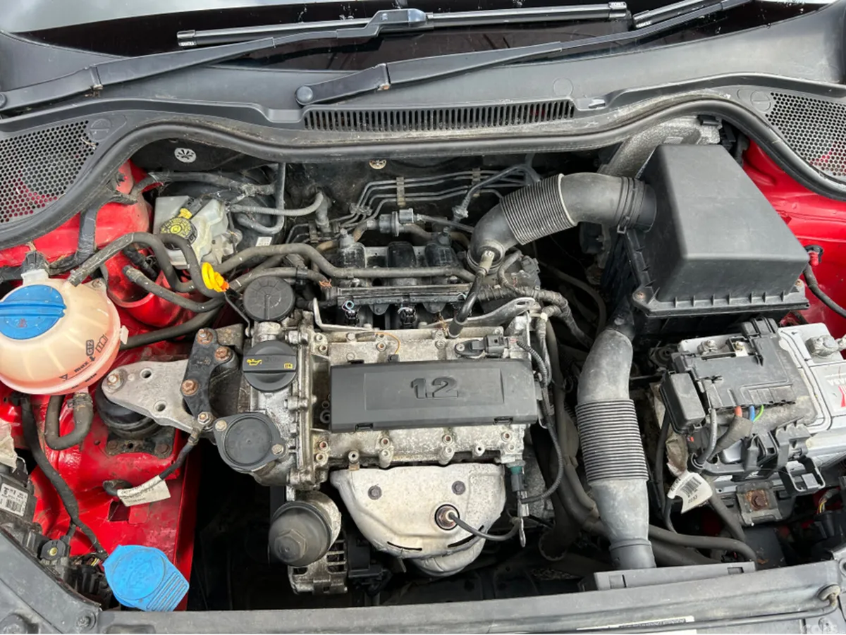 Volkswagen Polo Hatchback, Petrol, 2011, Red