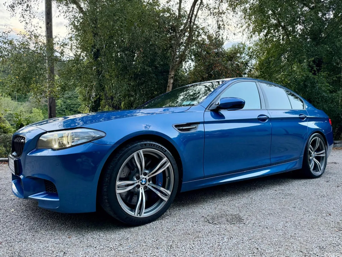 BMW M5 Saloon, Petrol, 2015, Blue