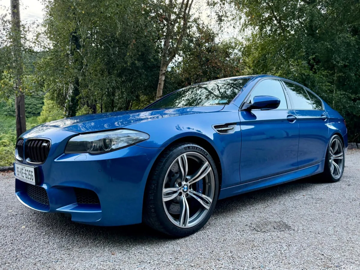 BMW M5 Saloon, Petrol, 2015, Blue