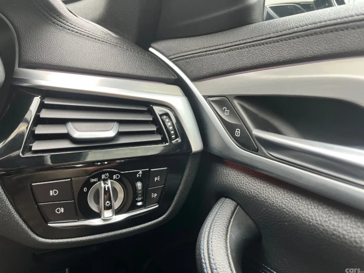 BMW 5-Series Saloon, Petrol Plug-in Hybrid, 2020, White