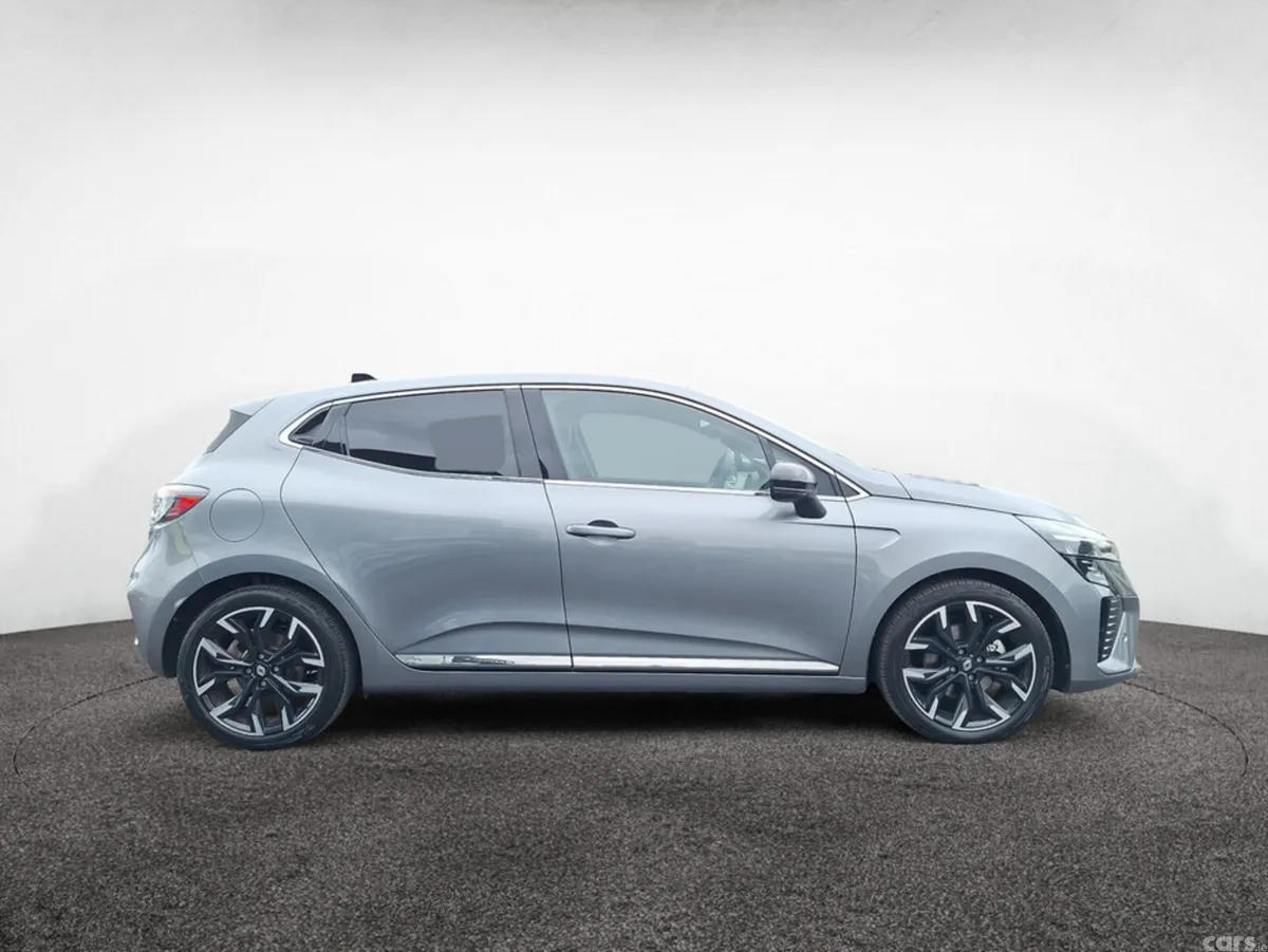 Renault Clio Hatchback, Petrol, 2024, Grey